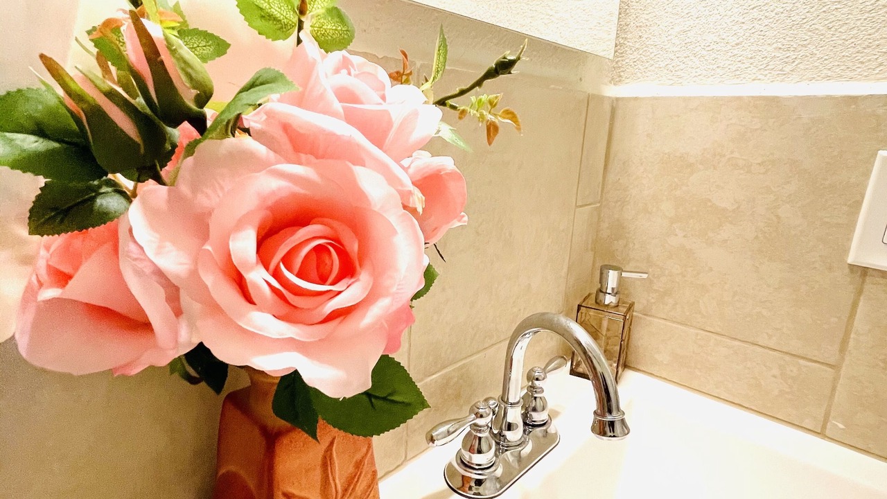 Photo of Bathroom in Estate East Street