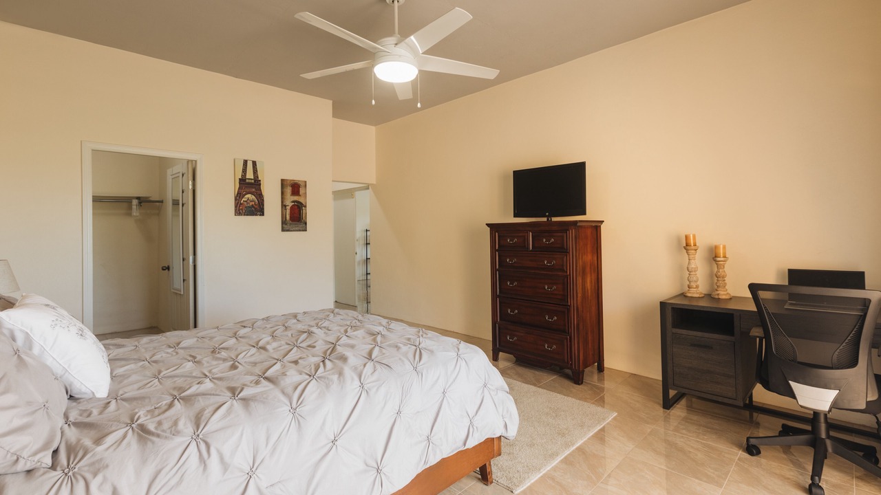 Photo of Bedroom in Estate Mount Welcome