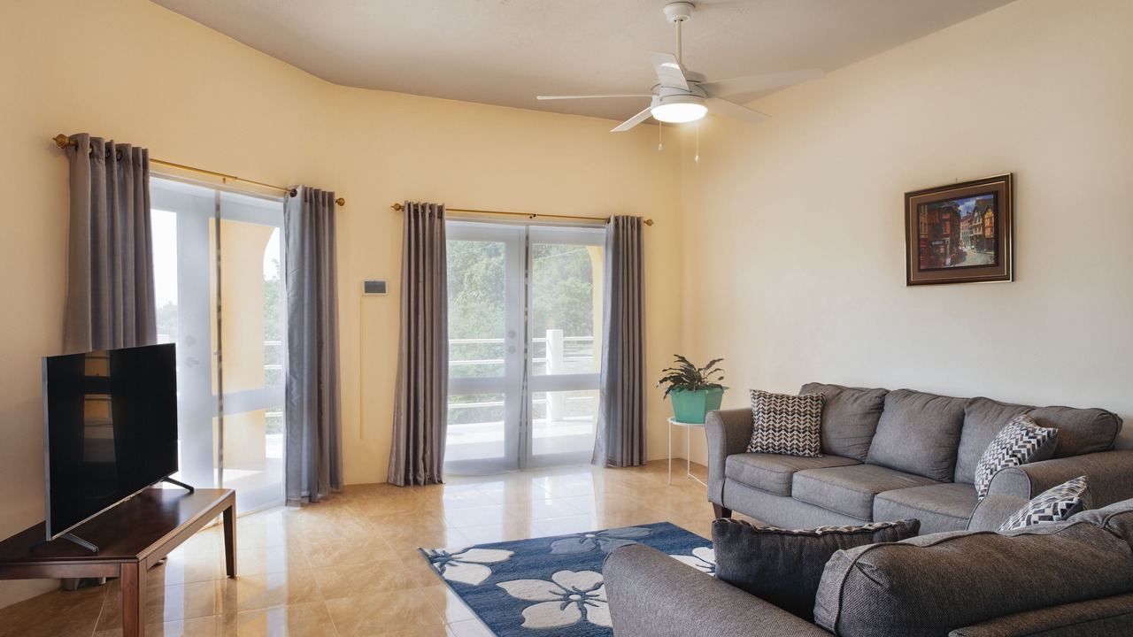 Photo of Livingroom in Estate Mount Welcome