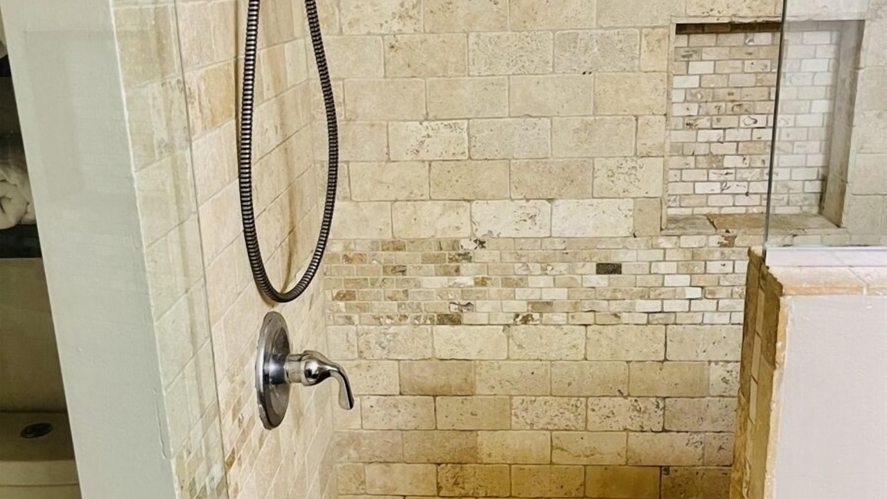 Photo of Bathroom in Cotton Valley