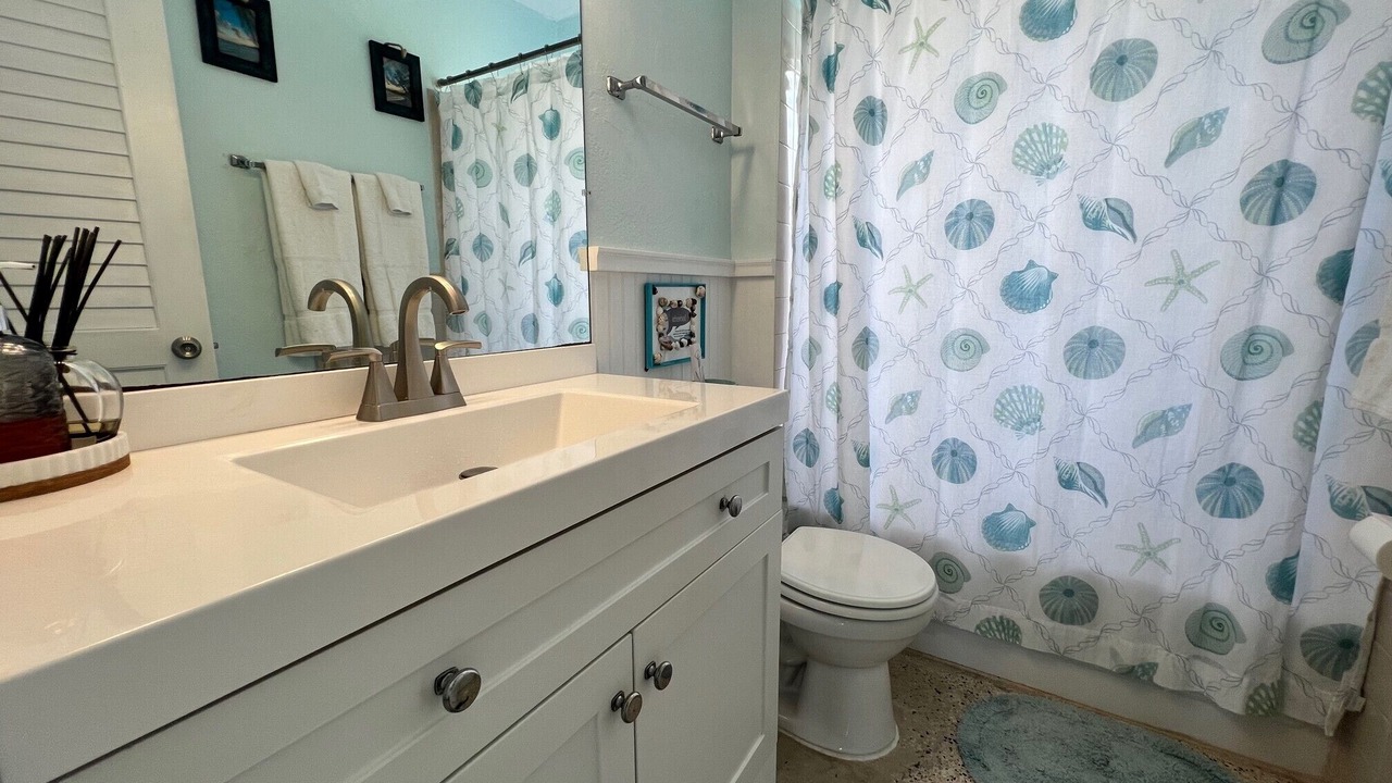 Photo of Bathroom in Orange Grove