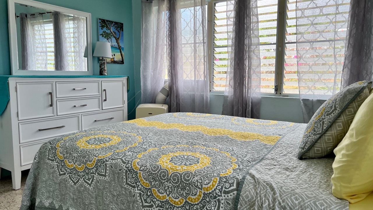 Photo of Bedroom in Orange Grove