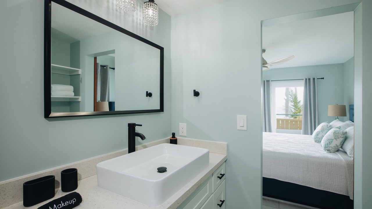 Photo of Bathroom in Estate Golden Rock