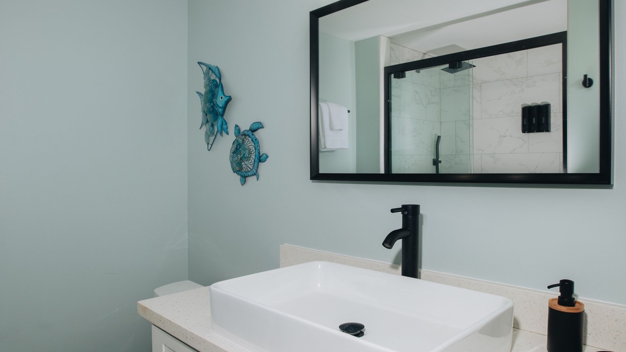 Photo of Bathroom in Estate Golden Rock