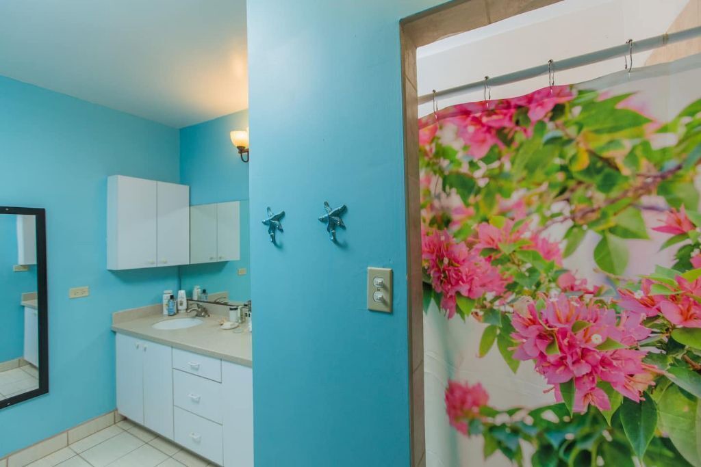 Photo of Bathroom in Estate Granard