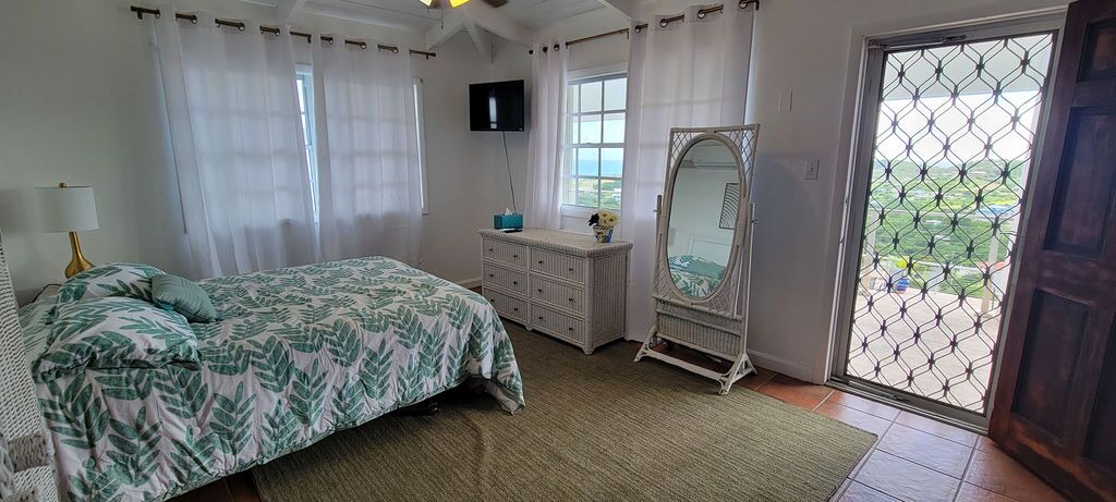 Photo of Bedroom in Estate Hermon Hill