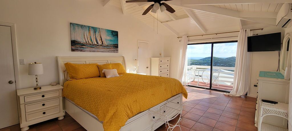 Photo of Bedroom in Estate Hermon Hill