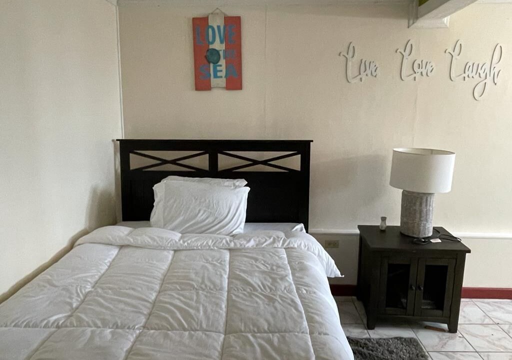 Photo of Bedroom in Estate Mount Pleasant West