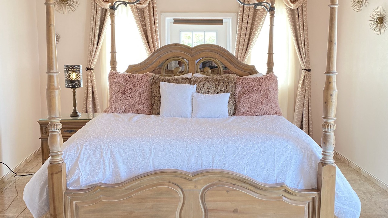 Photo of Bedroom in Caret Bay