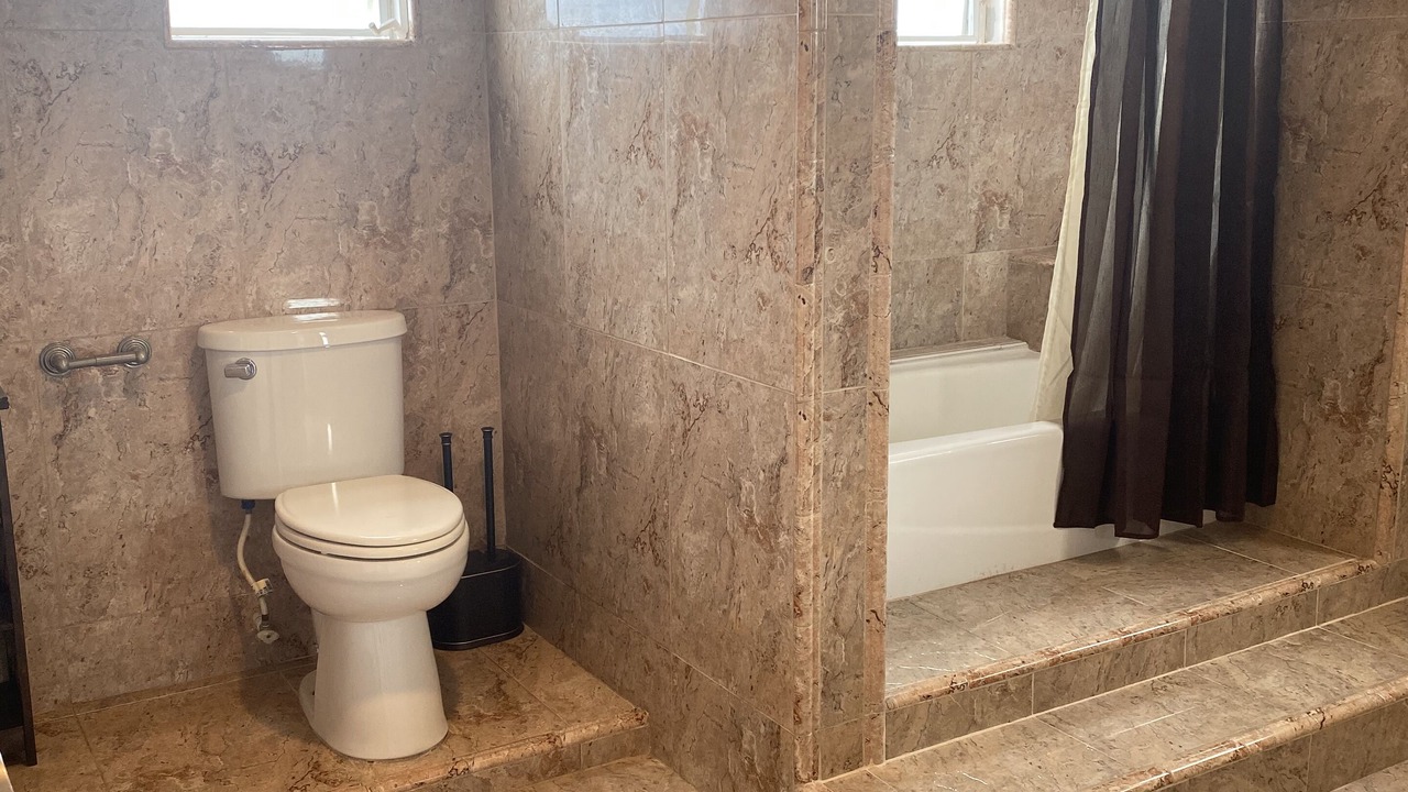 Photo of Bathroom in Caret Bay