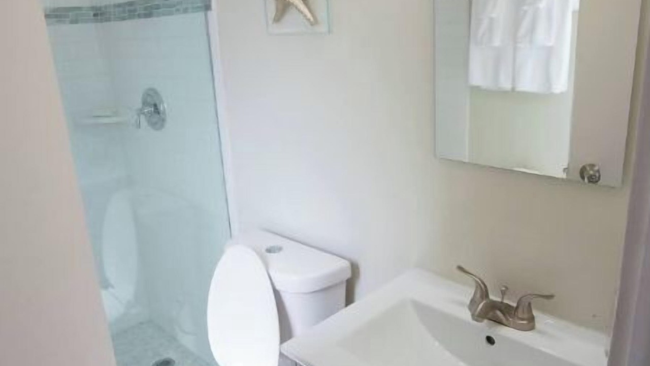 Photo of Bathroom in Estate Kings Quarter