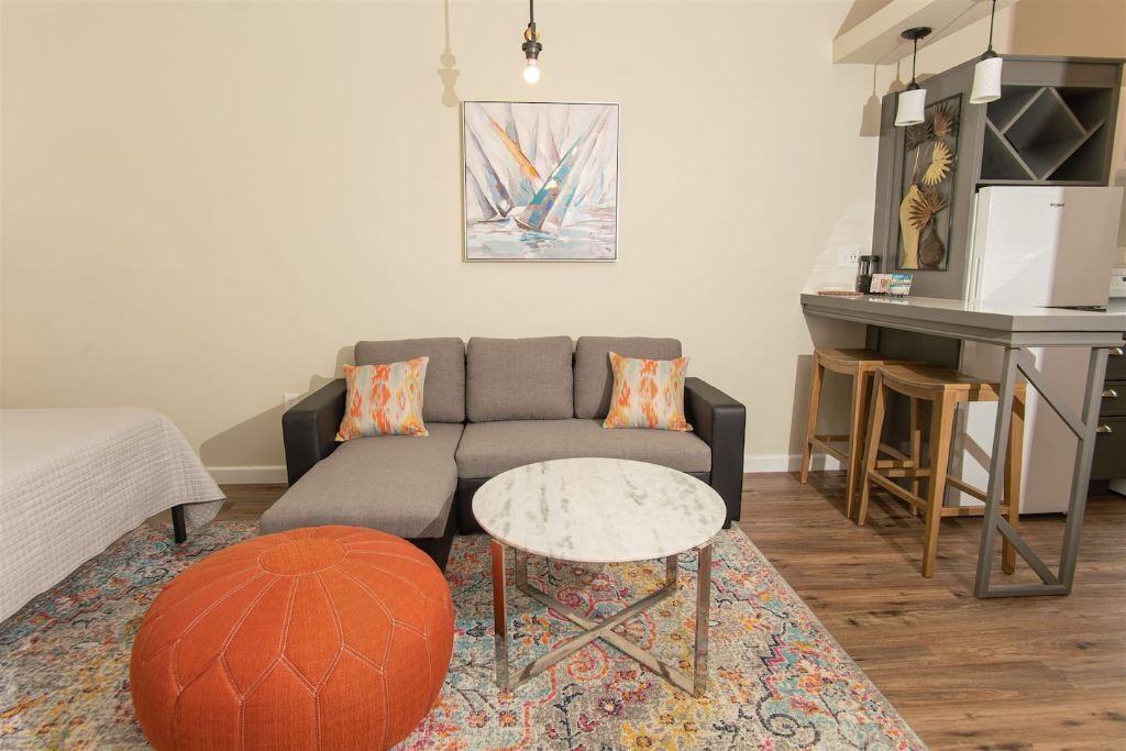 Photo of Livingroom in Estate Kings Quarter