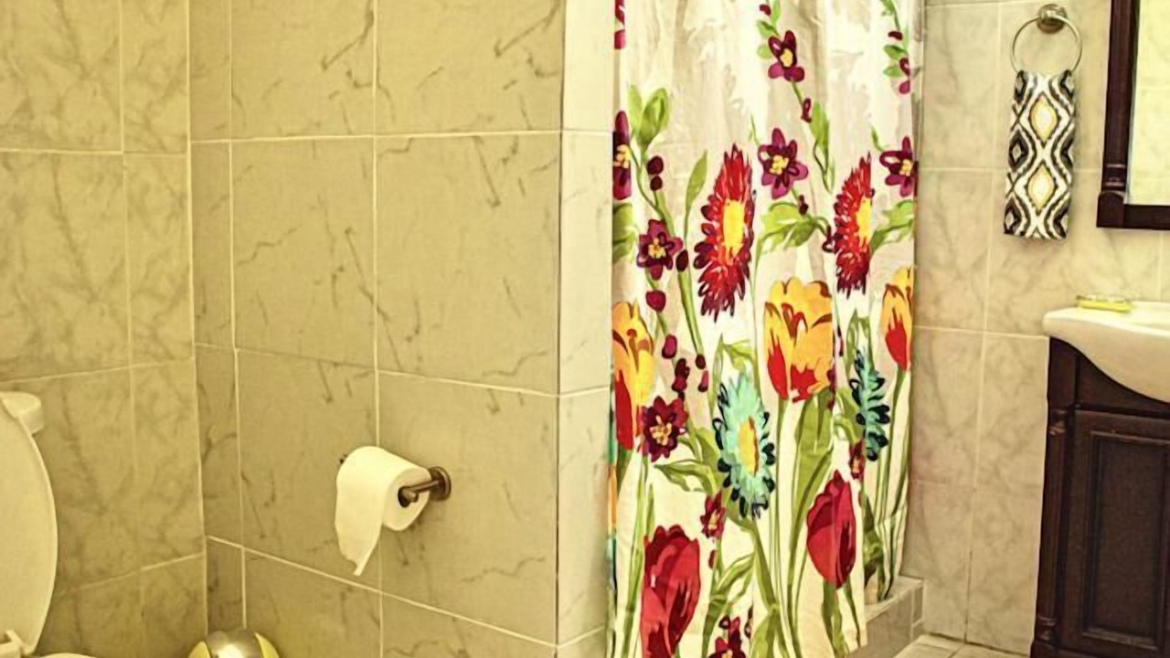 Photo of Bathroom in Estate Bordeaux