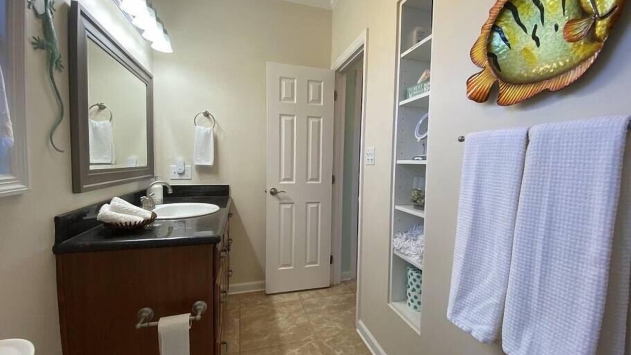 Photo of Bathroom in Estate Prosperity West