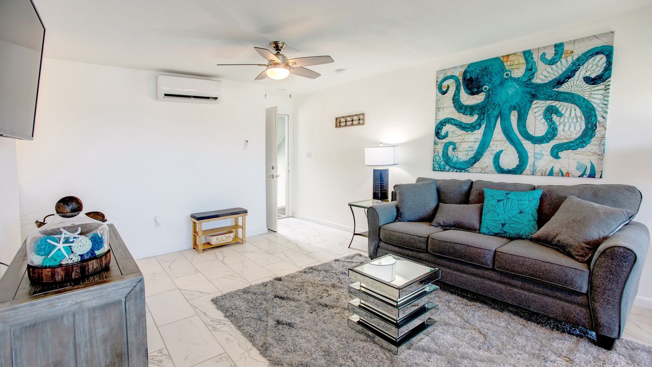 Photo of Bedroom in Bolongo Bay