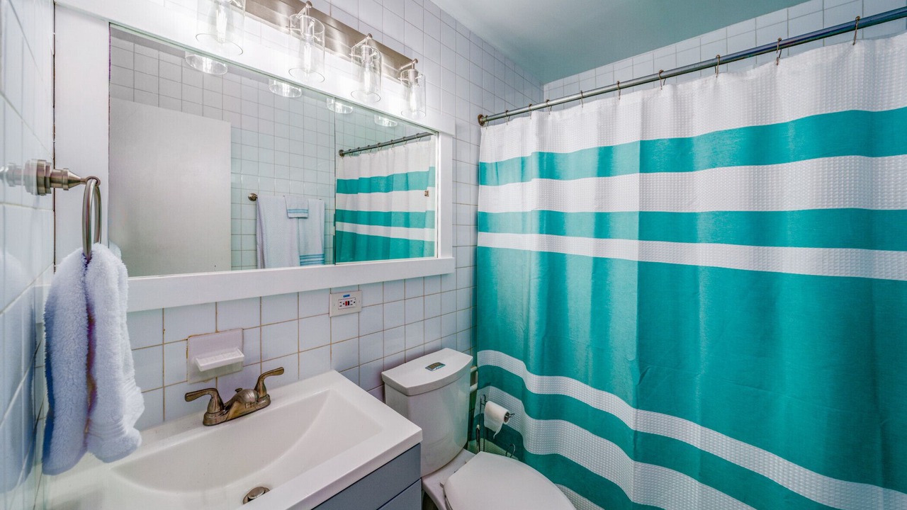 Photo of Bathroom in Red Hook