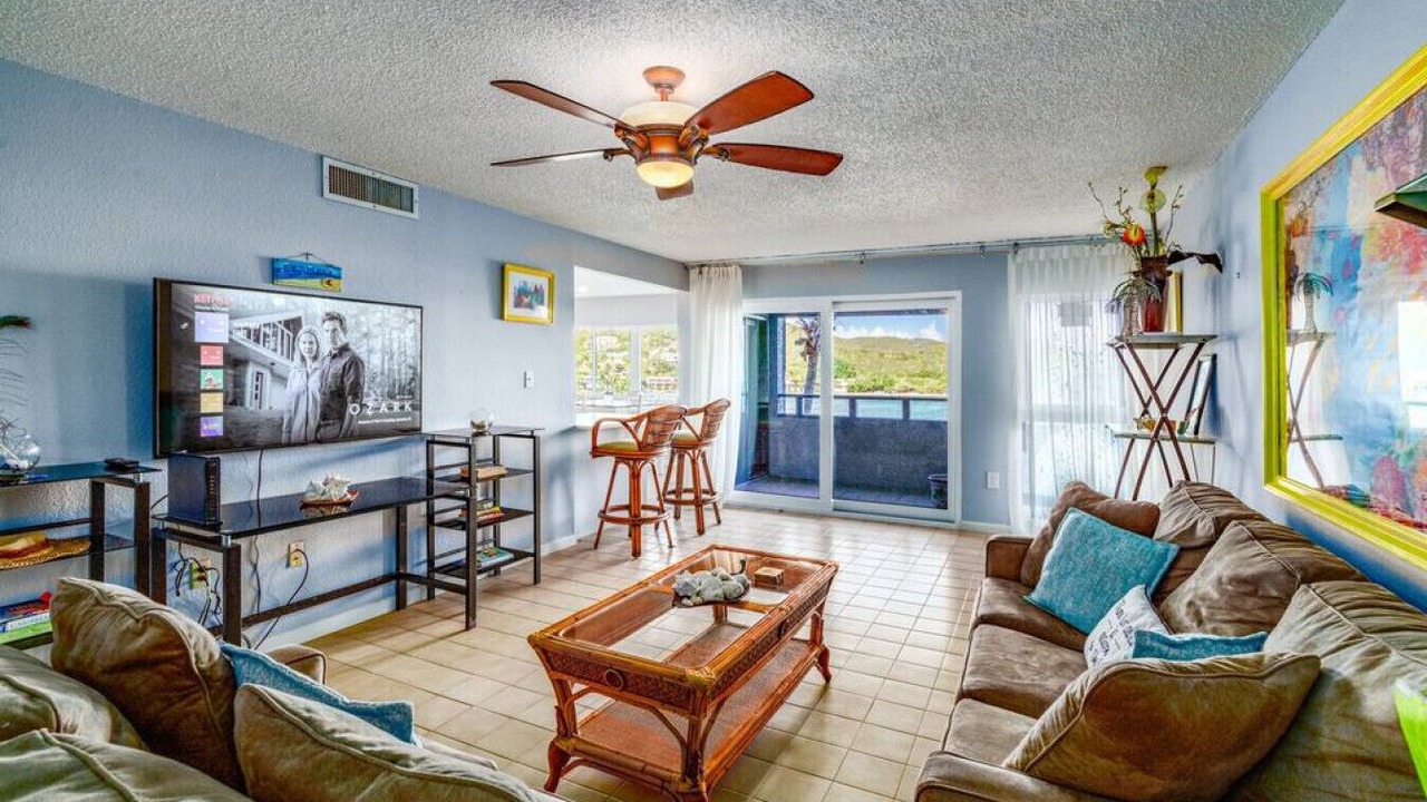 Photo of Livingroom in Bolongo Bay