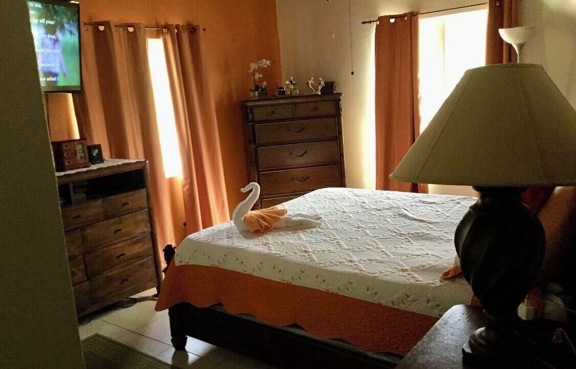 Photo of Bedroom in Estate Sion Hill