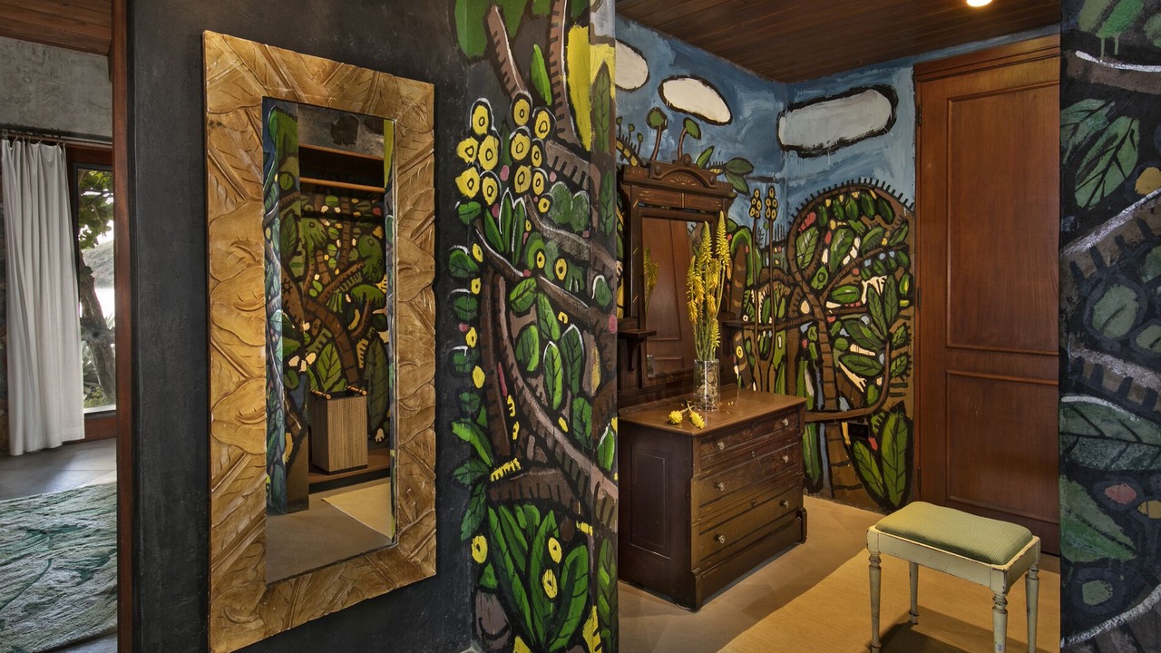 Photo of Bedroom in Estate Johns Folly