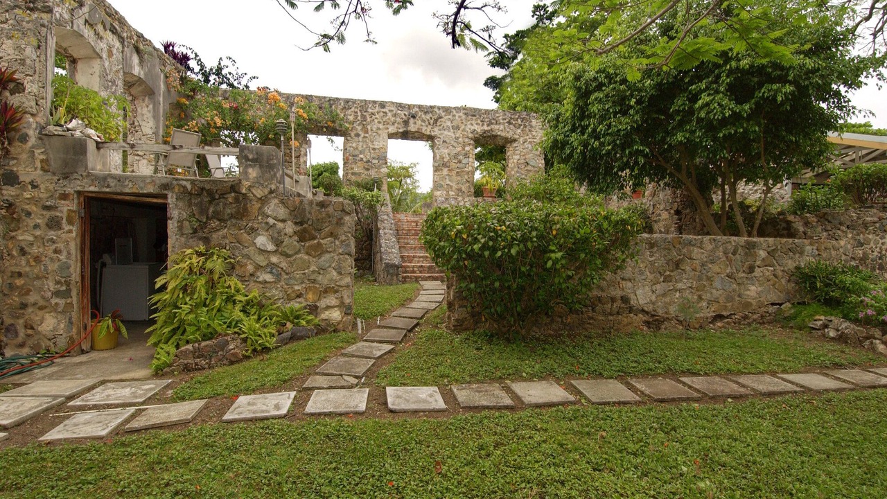Photo of Outdoor in Estate Belvedere