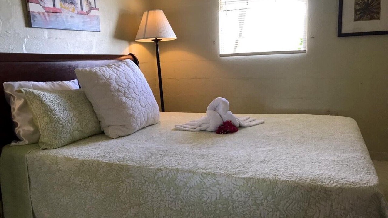 Photo of Bedroom in Estate Frenchman Bay