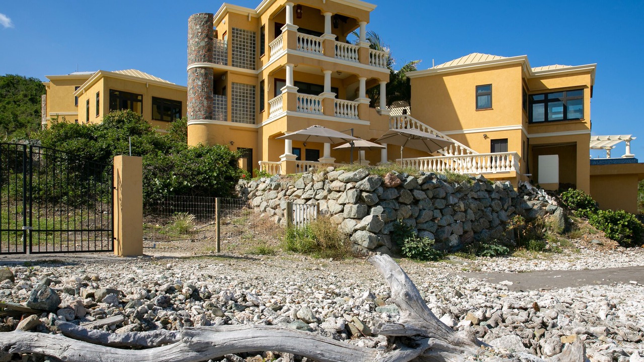 Photo of Outdoor in Estate Johns Folly
