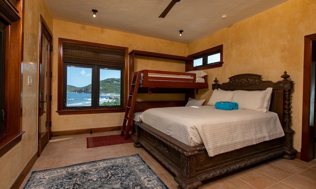 Photo of Bedroom in Estate Johns Folly