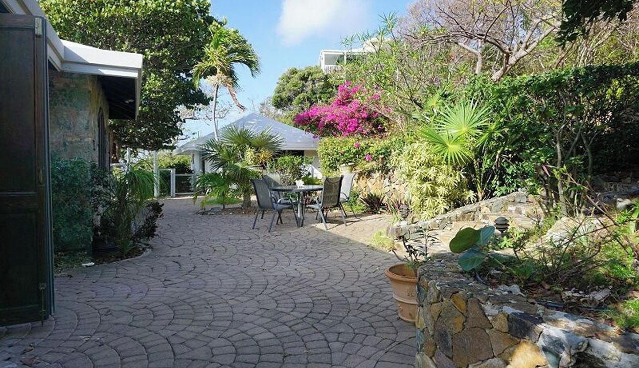 Photo of Outdoor in Hart Bay