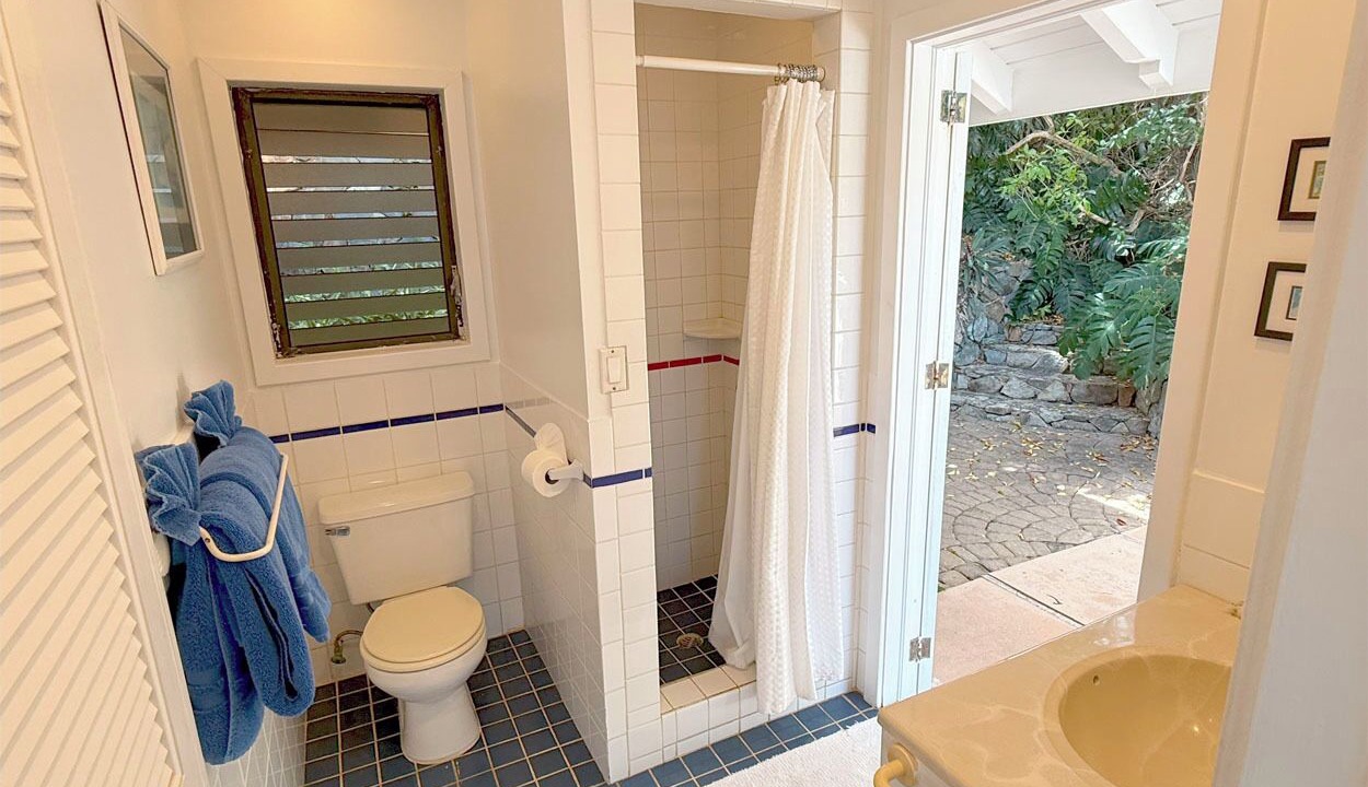 Photo of Bathroom in Hart Bay