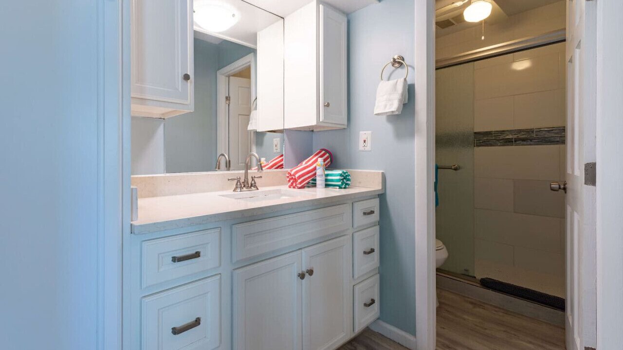 Photo of Bathroom in Red Hook