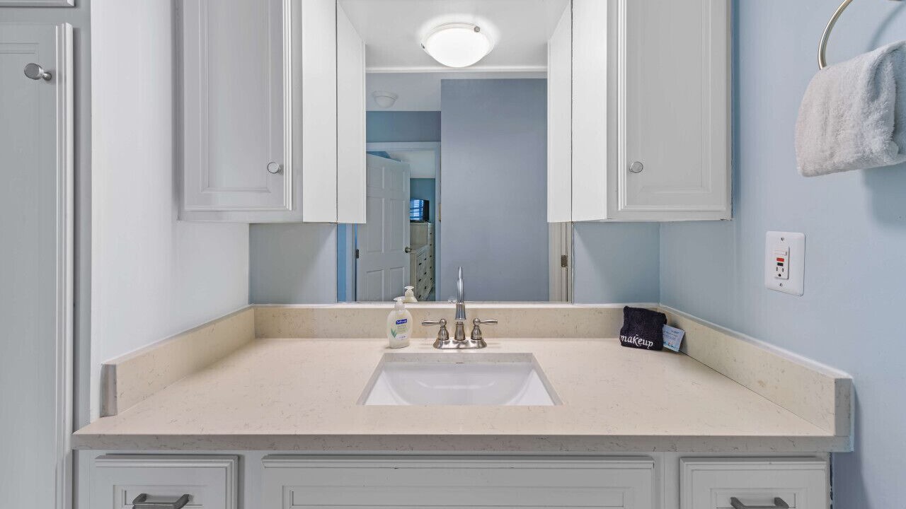 Photo of Bathroom in Red Hook