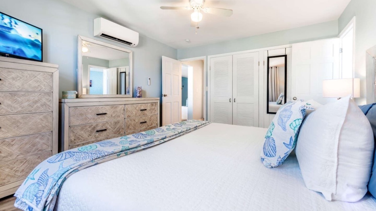 Photo of Bedroom in Red Hook