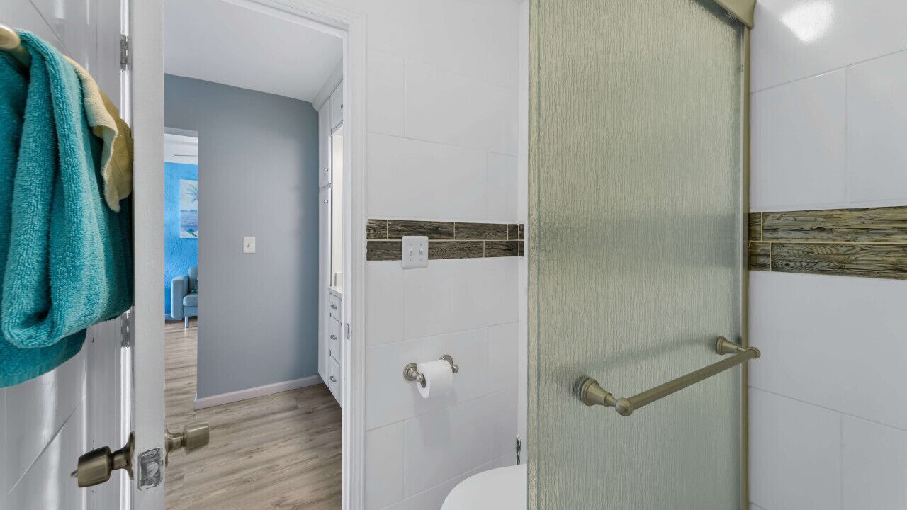 Photo of Bathroom in Red Hook