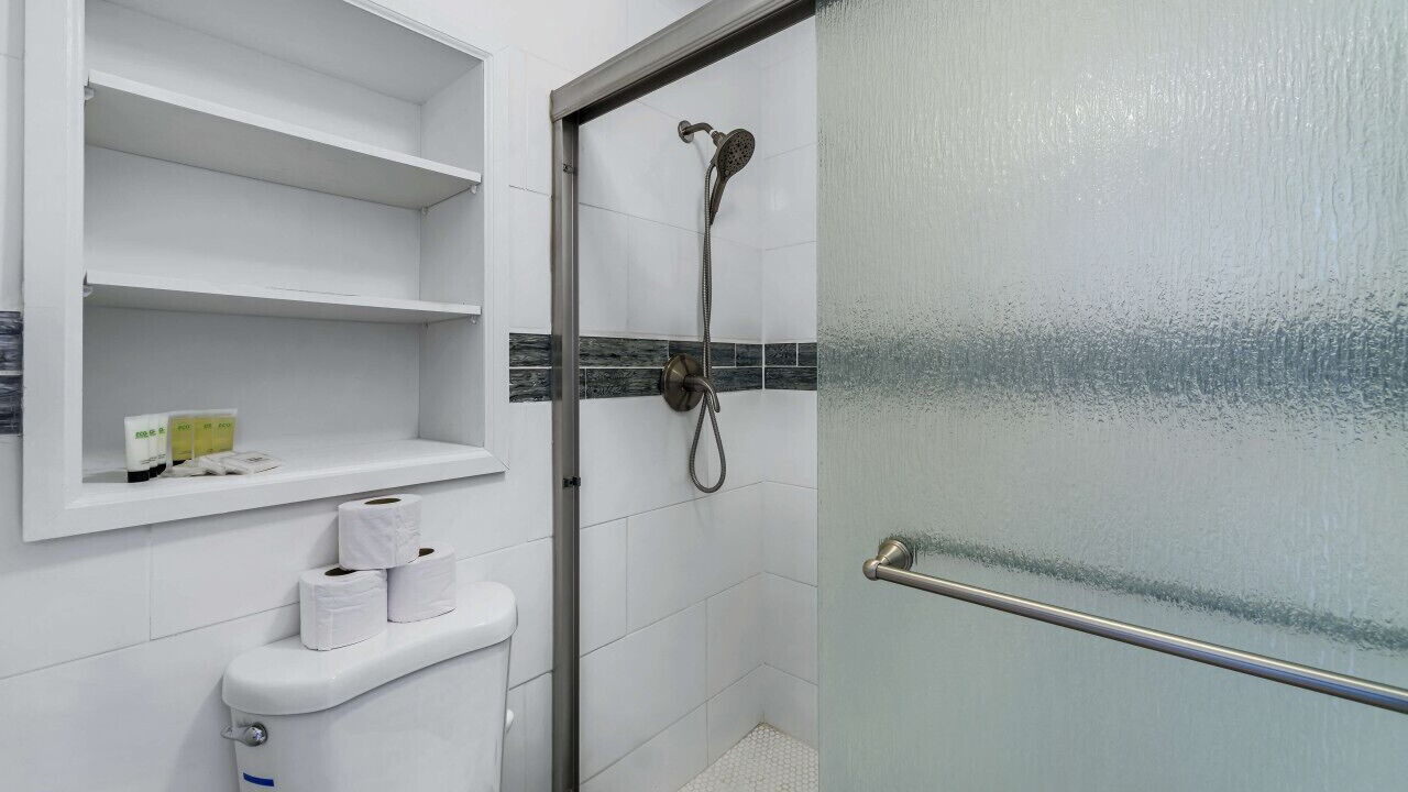 Photo of Bathroom in Red Hook