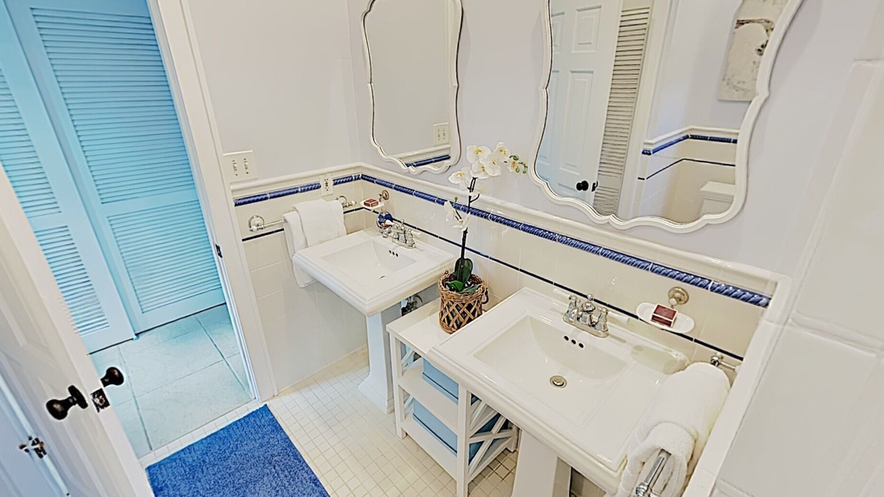 Photo of Bathroom in Estate Peterborg