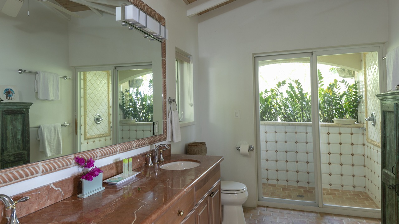 Photo of Bathroom in Point Rendezvous