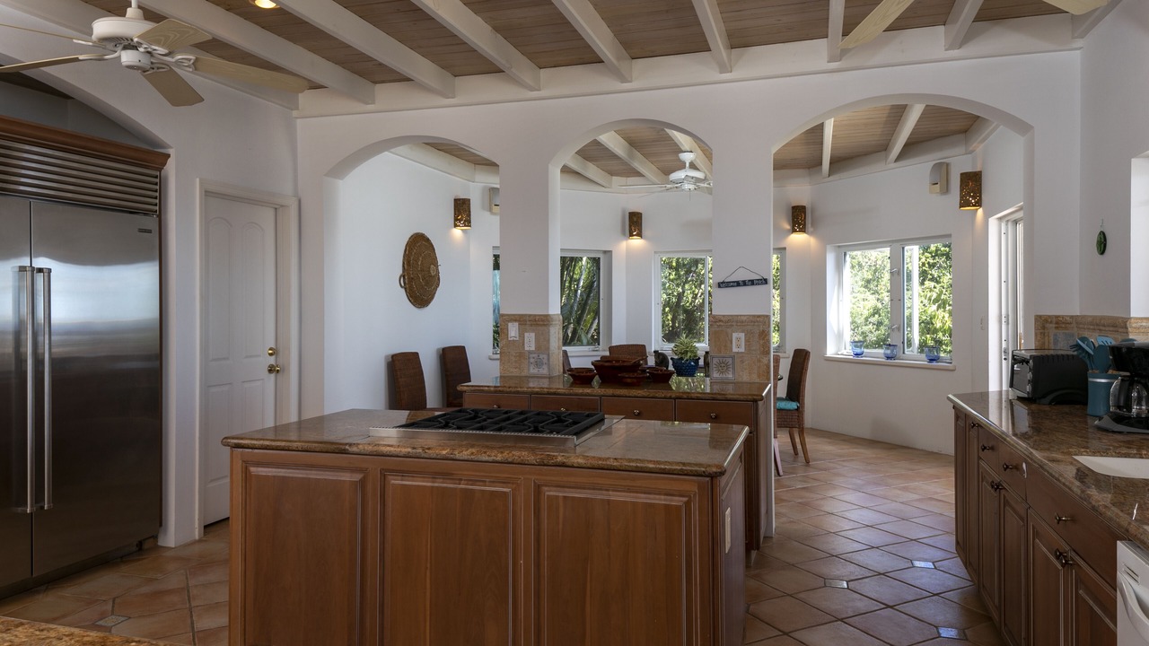 Photo of Kitchen in Point Rendezvous
