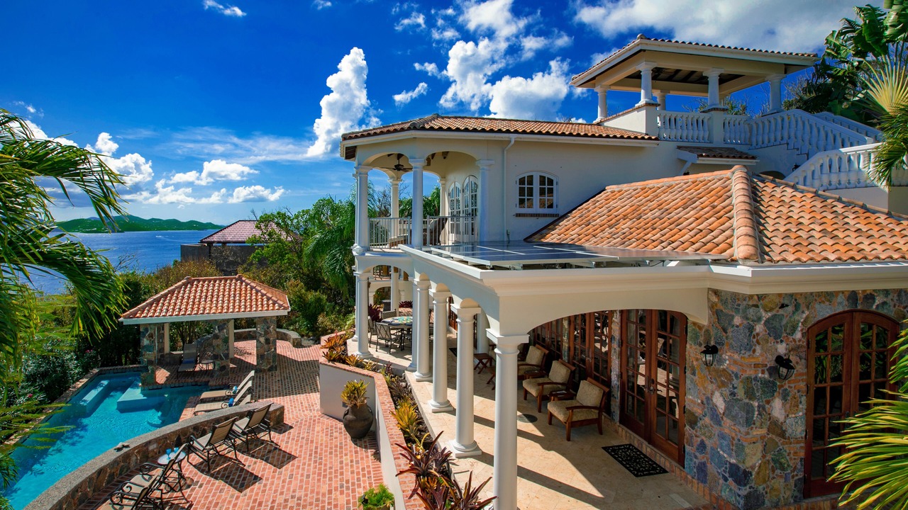 Photo of Patio Balcony in Great Cruz Bay