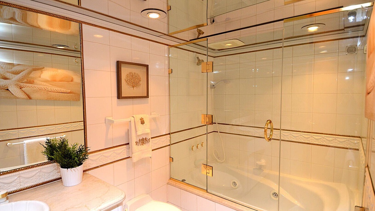 Photo of Bathroom in Great Cruz Bay
