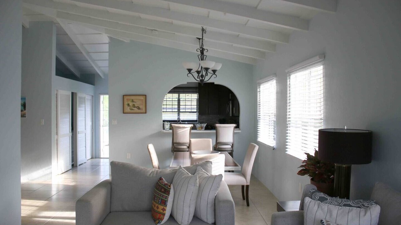 Photo of Livingroom in Estate Saint Peters