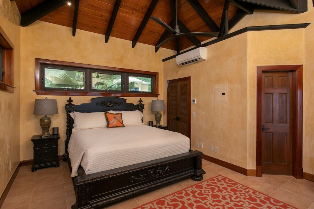 Photo of Bedroom in Estate Johns Folly