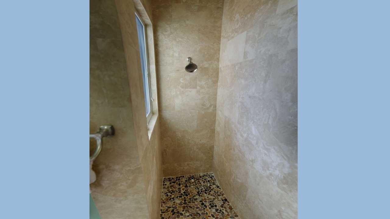 Photo of Bathroom in Hart Bay