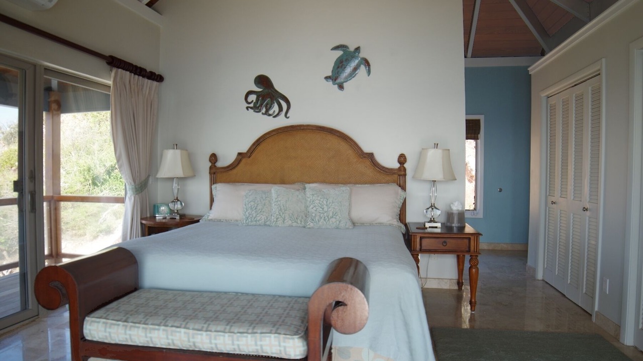 Photo of Bedroom in Hart Bay