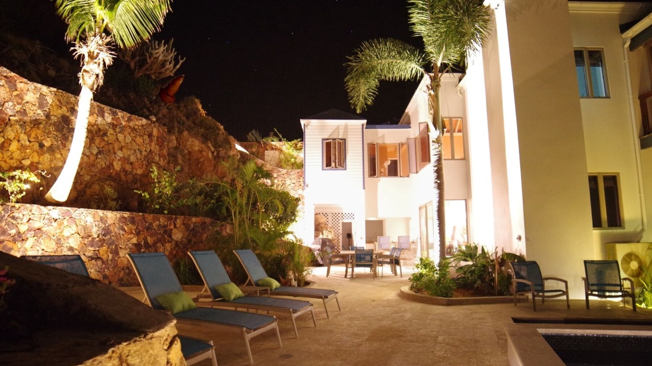 Photo of Patio Balcony in Hart Bay
