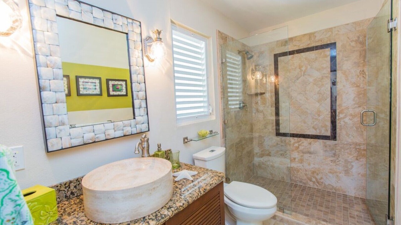 Photo of Bathroom in Grapetree