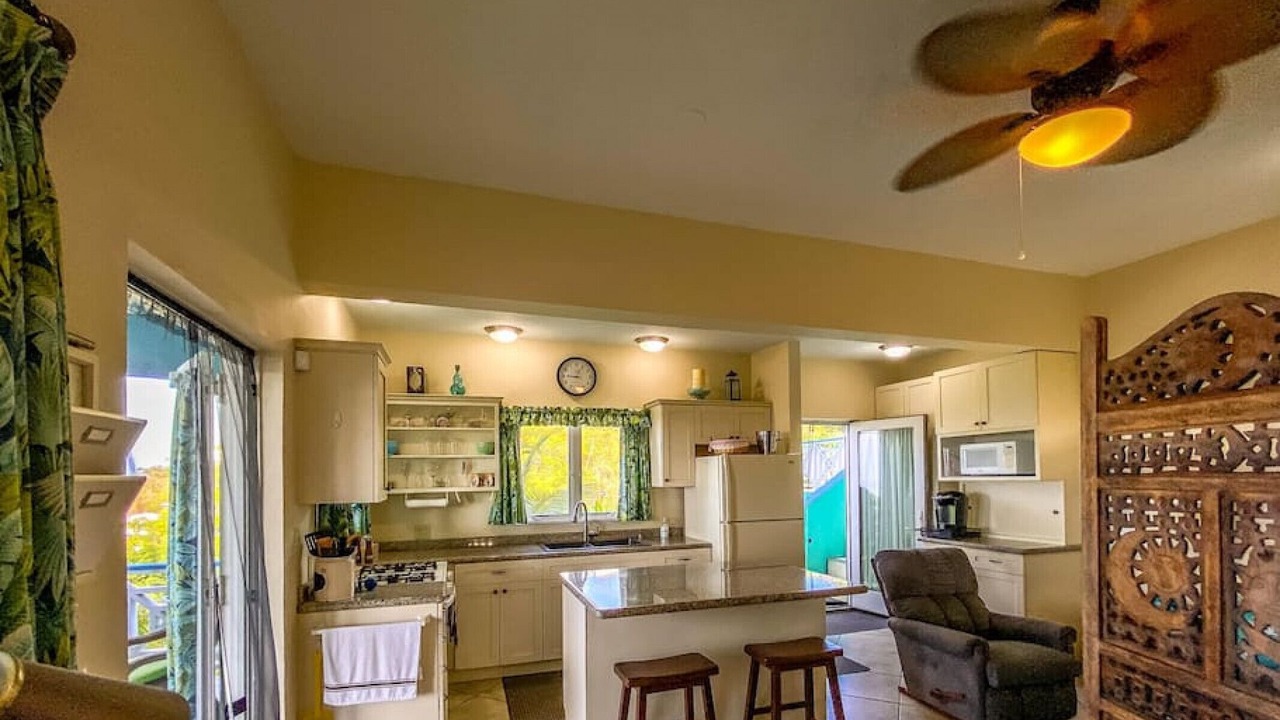 Photo of Kitchen in Estate Kings Quarter
