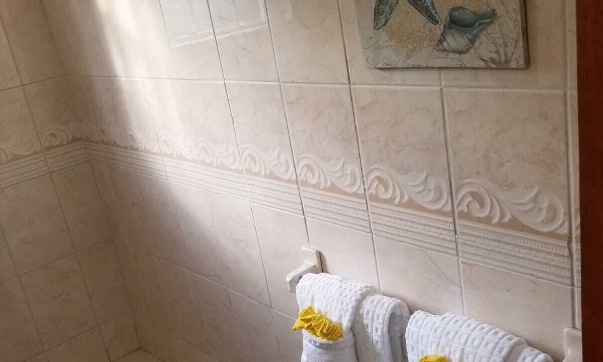 Photo of Bathroom in Estate Frenchman Bay
