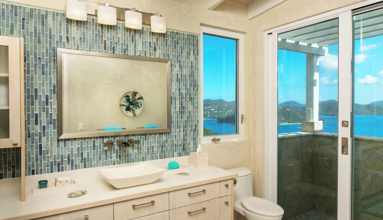 Photo of Bathroom in Estate Saint Quaco and Zimmerman