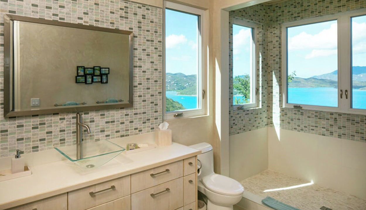 Photo of Bathroom in Estate Saint Quaco and Zimmerman