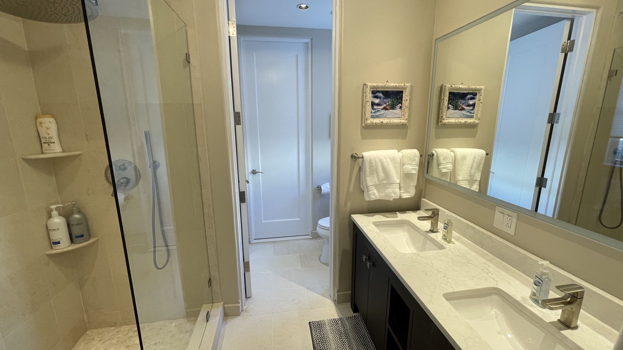 Photo of Bathroom in Hart Bay